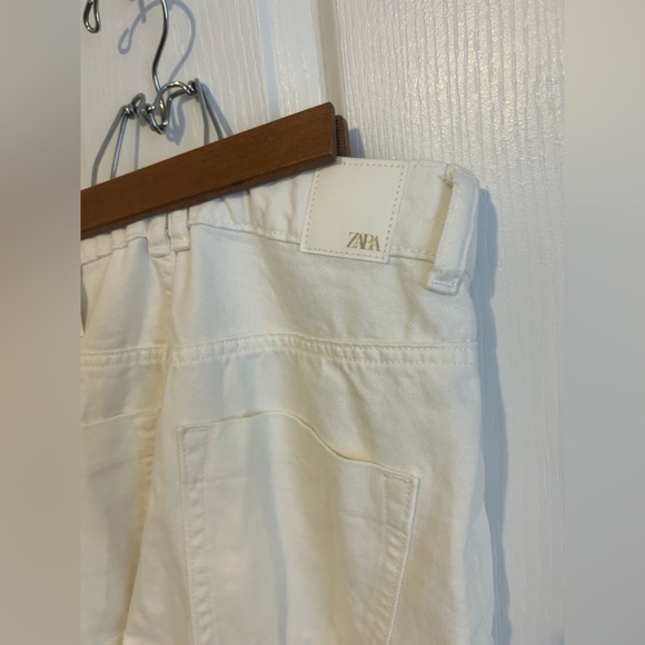 Zara Super High Rise Straight Leg Full length Jeans - Picture 8 of 13